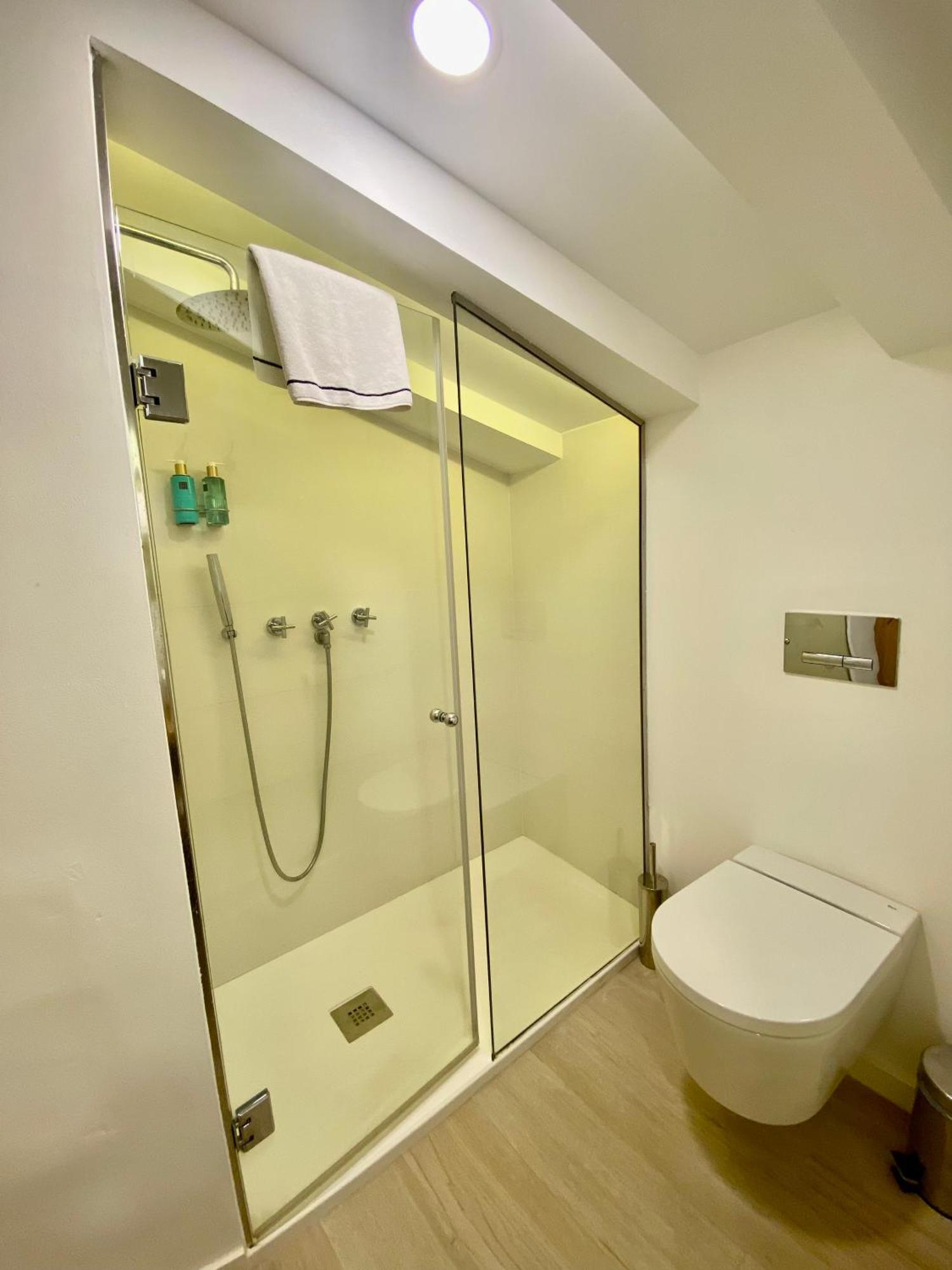 Hotel Artemisia Ситадела Екстериор снимка